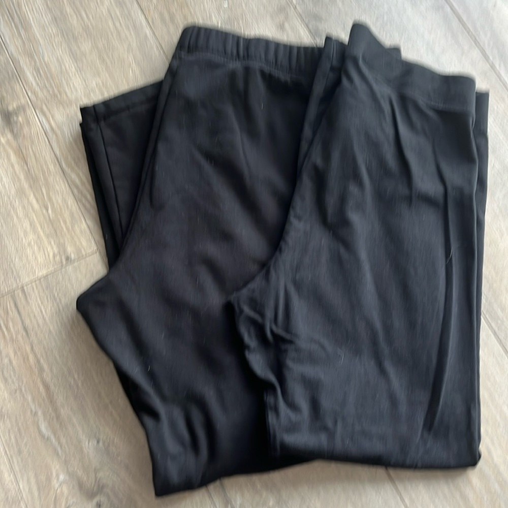 2 pair of black old navy regular band leggings. Size Large